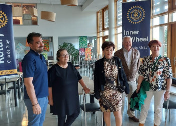 Remise de chèque du Rotary Club de Gray